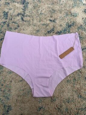 Skims naked cheeky hipster in sugar plum